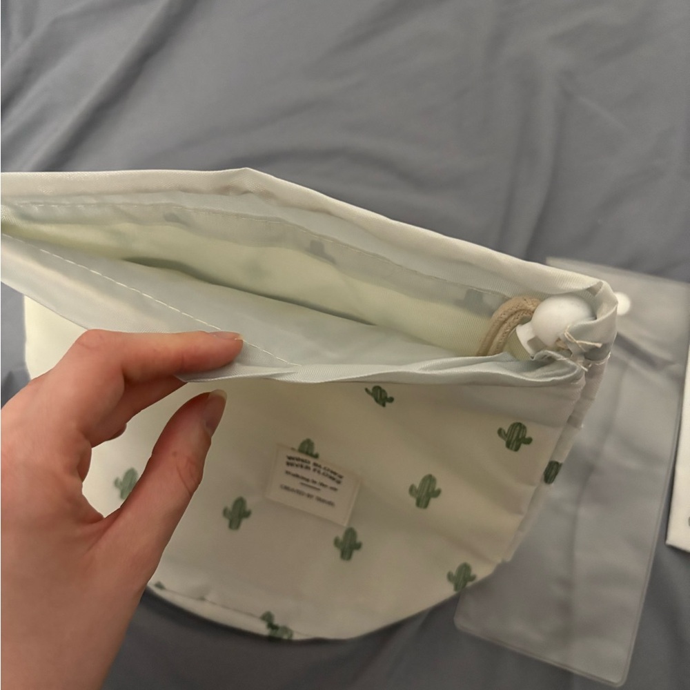 Cactus Print Drawstring Bag - Picture 8 of 12